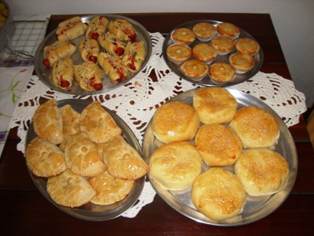 CACHORRO QUENTE , EMPADA , PASTEL E HAMBURGUER FORNO