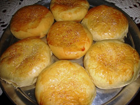 HAMBURGUER  DE FORNO C/ RECHEIO